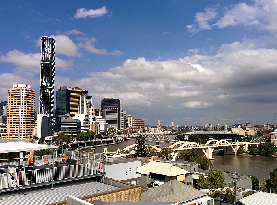 澳洲 Brisbane 河岸與城市天際線實景